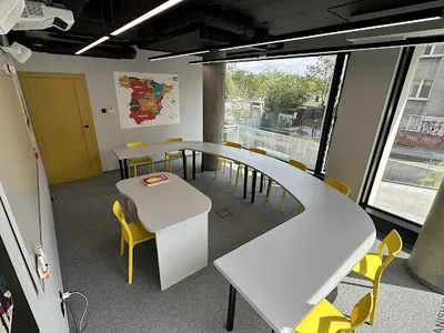 Speak and Roll | Szkoła językowa Szkoła muzyczna